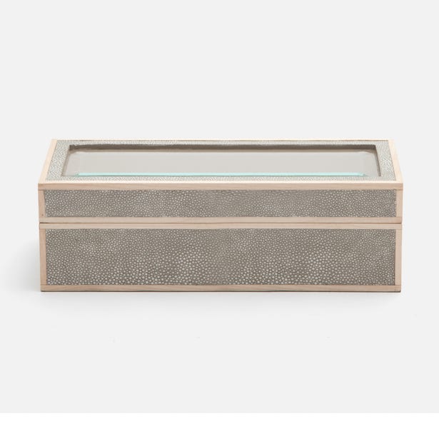 pigeon and poodle elmbridge sand closed