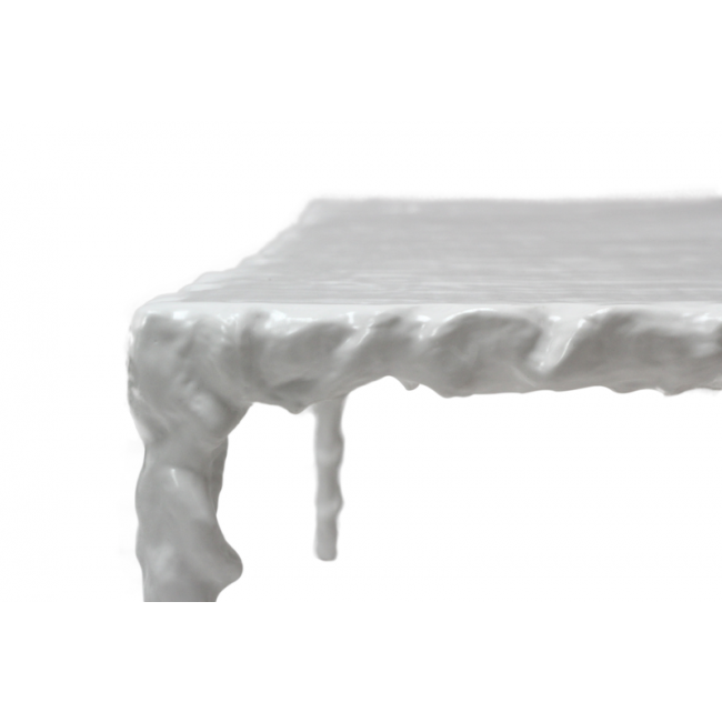 oly river cocktail table detail