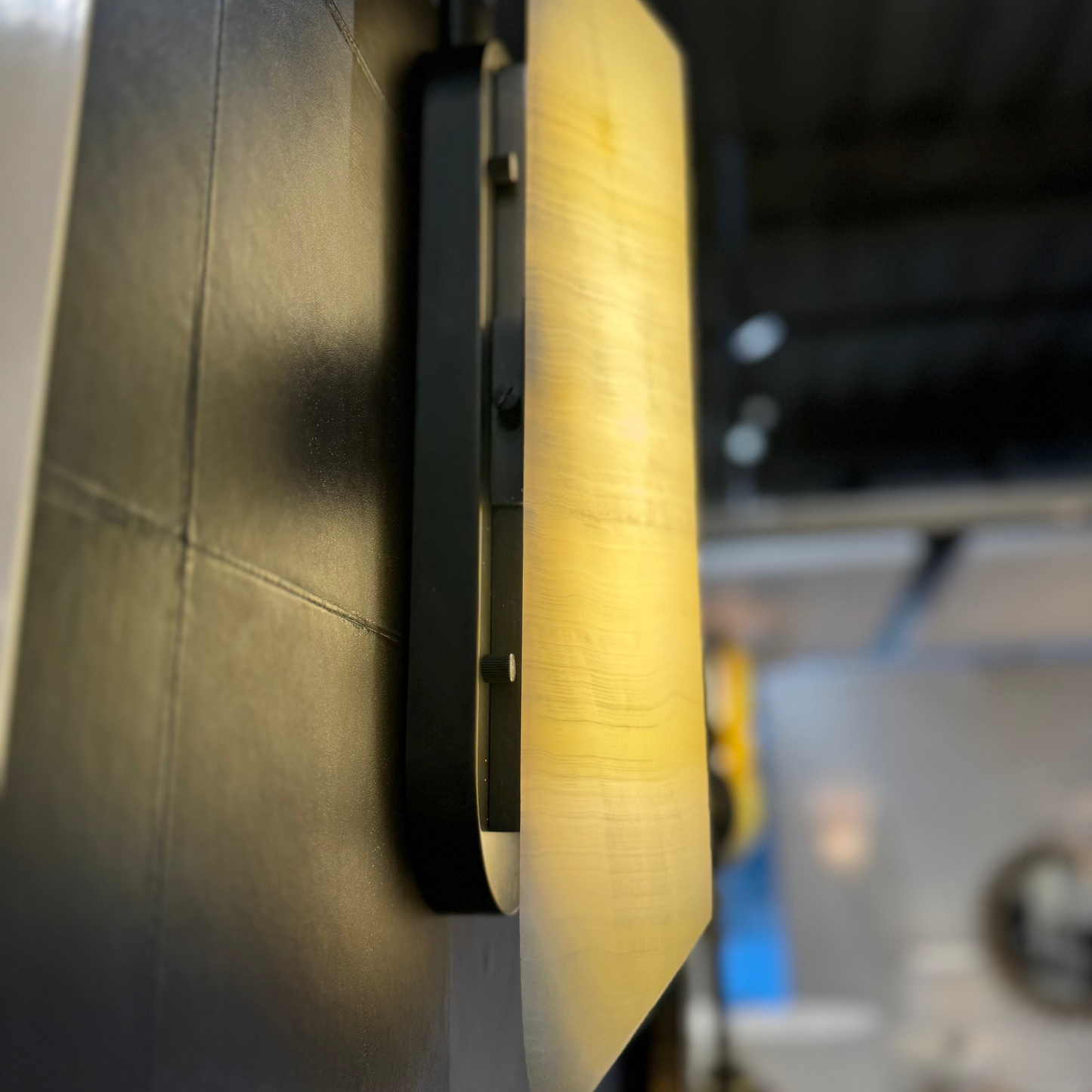 London Sconce White Onyx