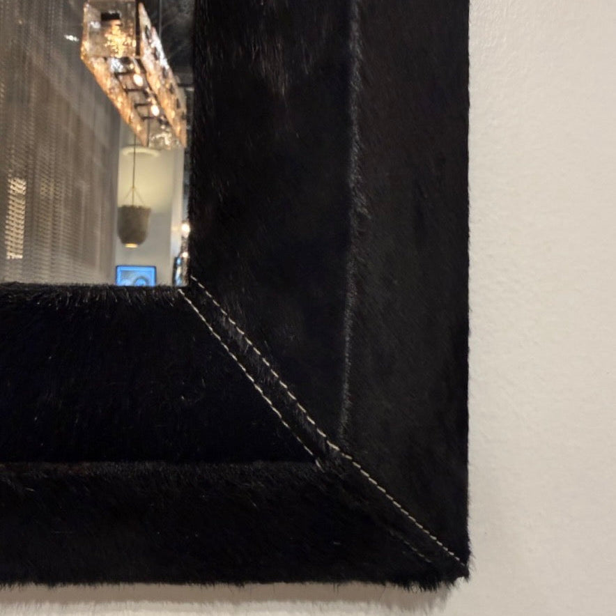 Nerone Mirror Black Hair on Hide