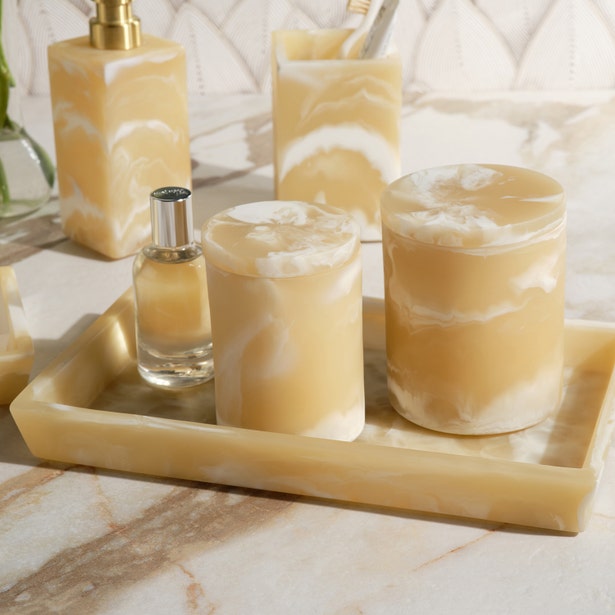 Duluth Tray Set Ivory Swirled Resin
