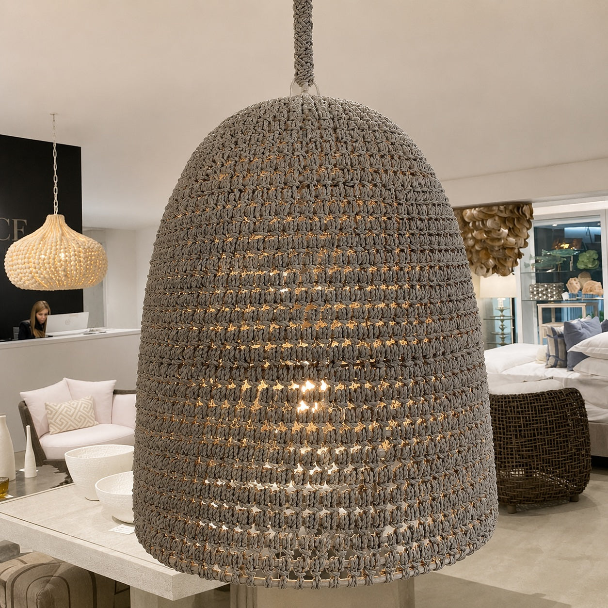 Green Oaks Pendant White Sand