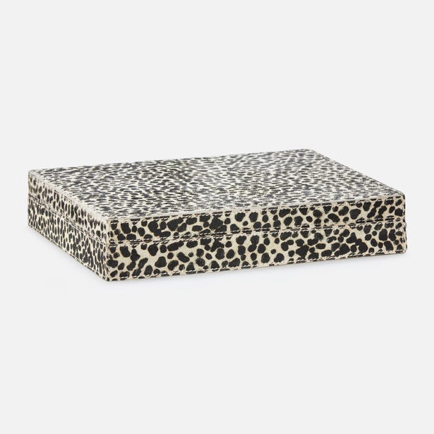 pigeon and poodle lesten box large cheetah angle