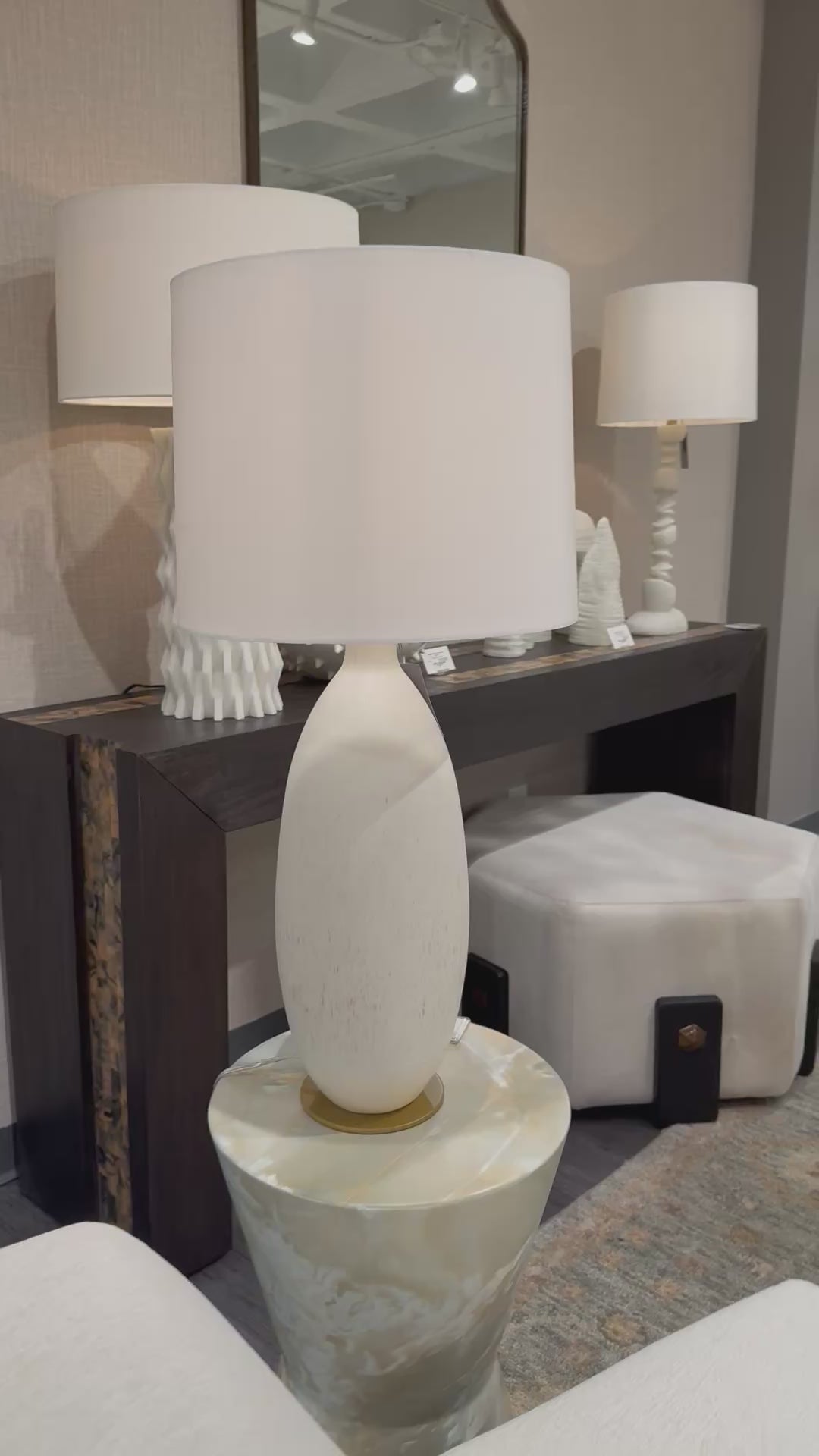 gola lamp market video