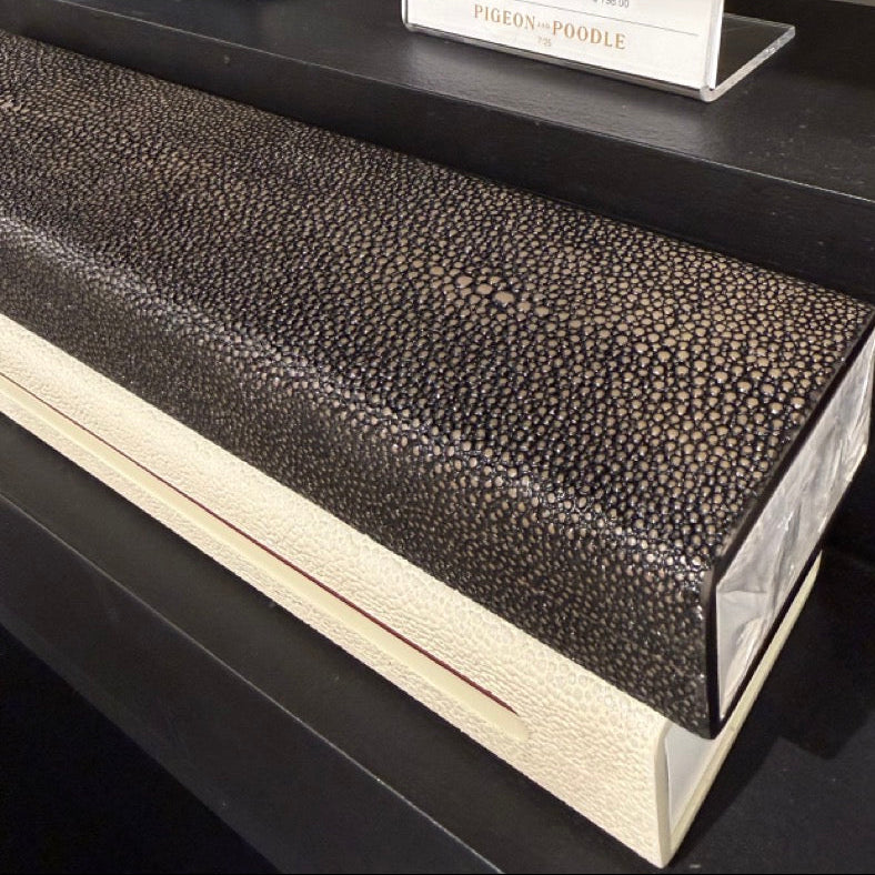 Saugus Long Matchbox Sand Shagreen