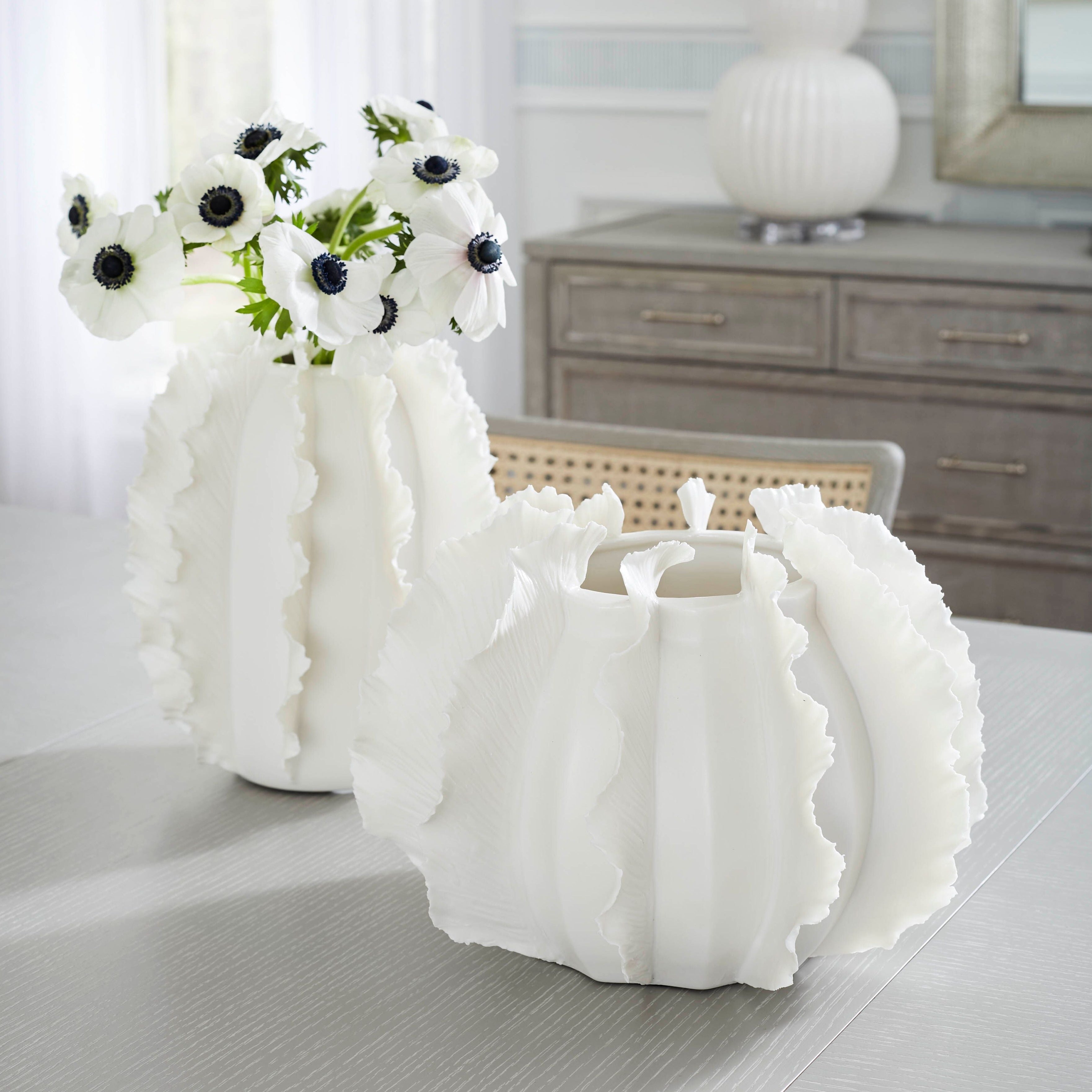 Villa & House Spring Flower Low Vase Blanc De Chine – CLAYTON GRAY HOME