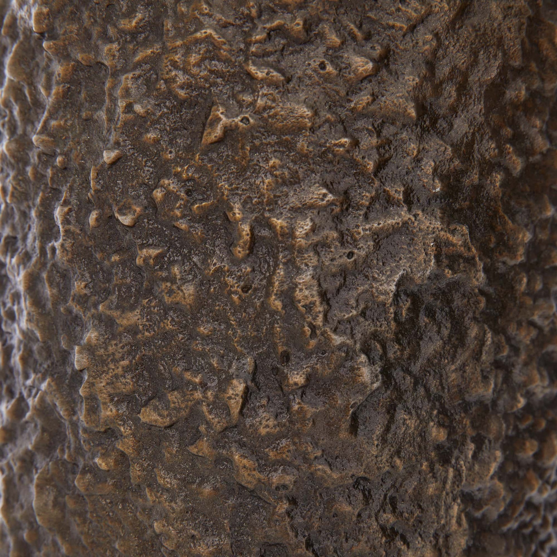 arteriors roderick vase detail
