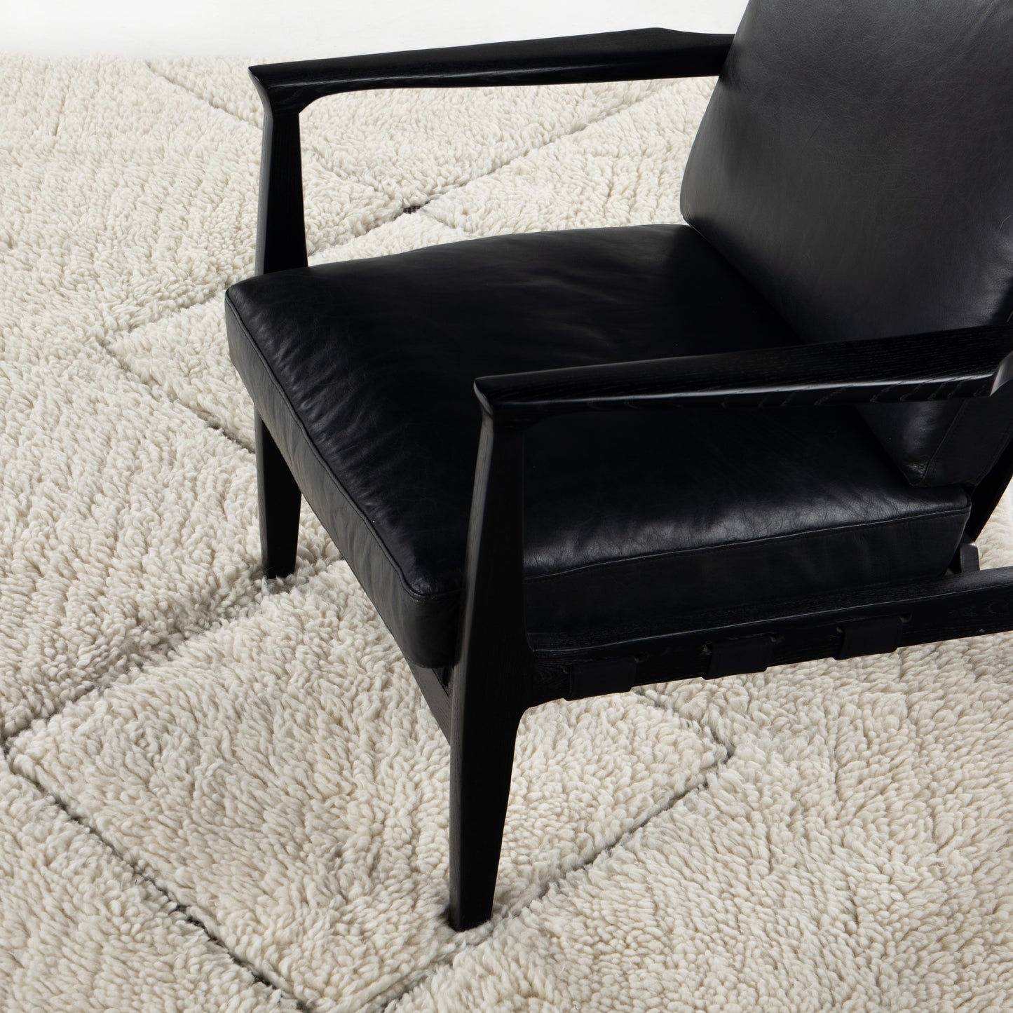 four hands beni rug with chair