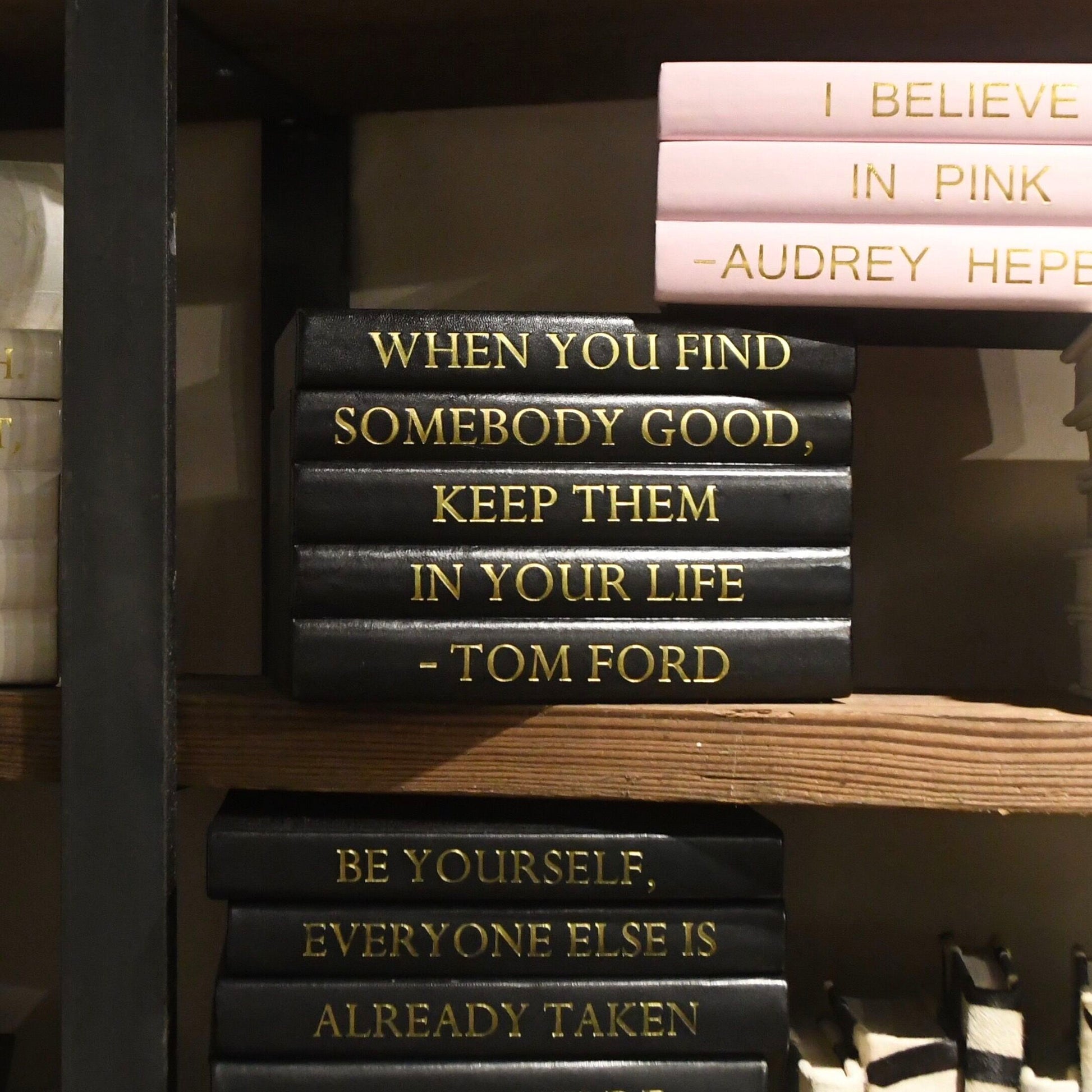 Tom Ford book box set e Lawrence shelving market